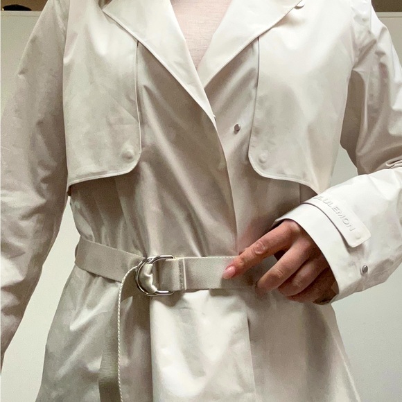 Lululemon Water resistant trench coat, light weight and breathable - Picture 8 of 8